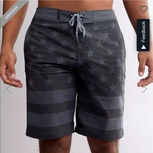 Like new! Hurley Phantom Flag Stretch Boardshort